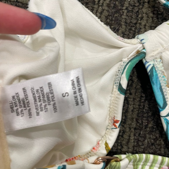 One strap Target bikini, Floral/Jungle print size small - Picture 3 of 4